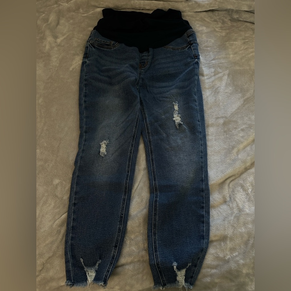 Maternity Jeans with Distressed Details